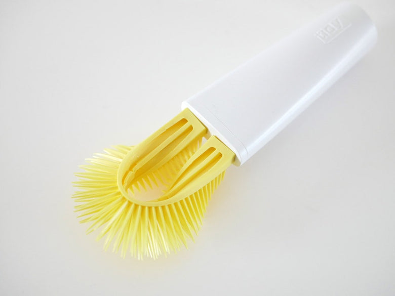 ティディの黄色いキッチン用ブラシ