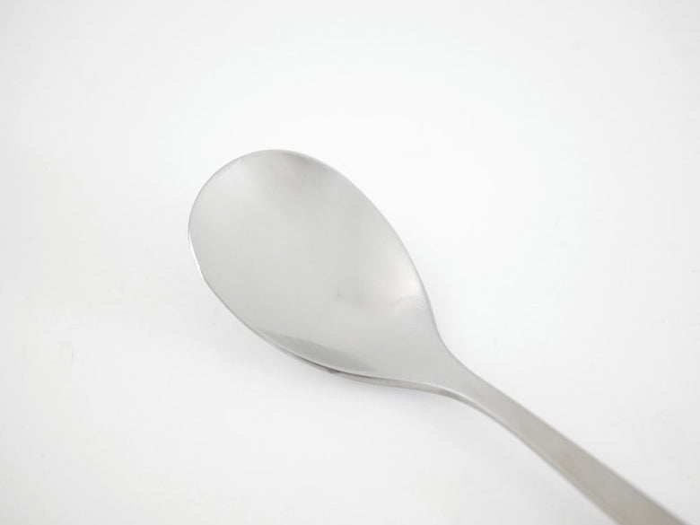 燕振興の18-8ステンレス製マット仕上げカトラリーセット