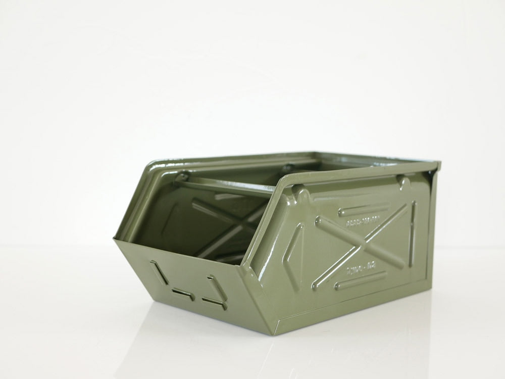 ダルトン製スチールパーツストッカーの積み重ね画像