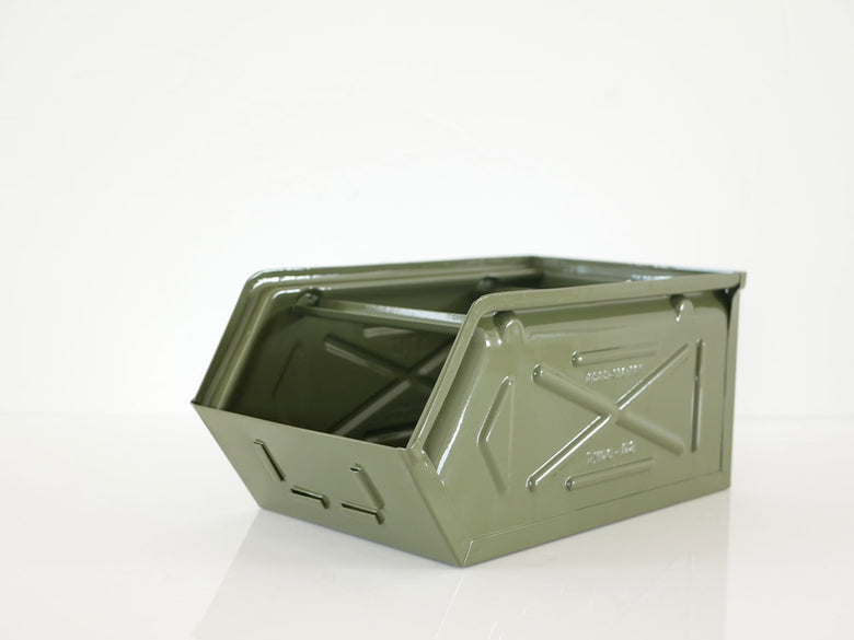 ダルトン製スチールパーツストッカーの積み重ね画像