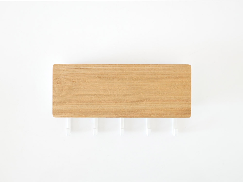 リンブランドの天然木積層合板とスチール製ホルダー付きマグネットキーフック