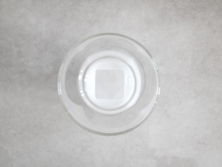 ポッシュリビングの銀色ガラス製フロートベース