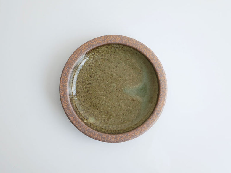 アデペシュの手作り陶器プレート