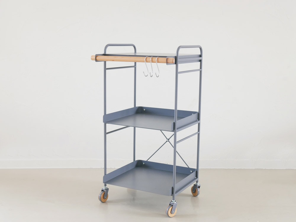 マッシュ リヴ スチールワゴンとキッチン棚