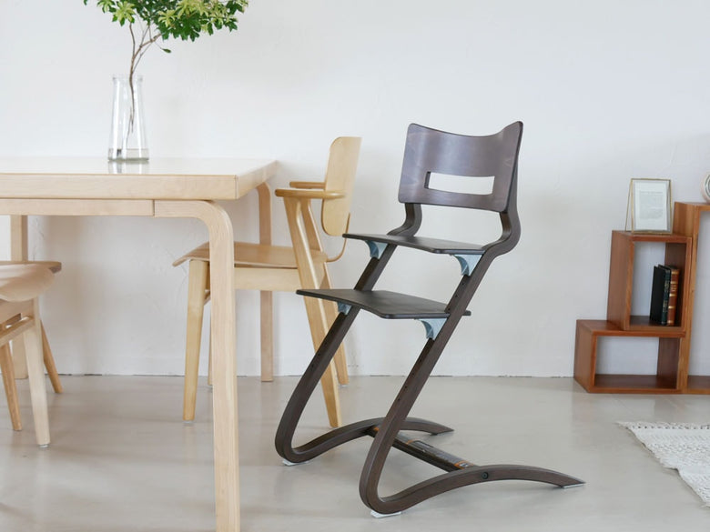 Leanderのグレー木製セーフティーバー