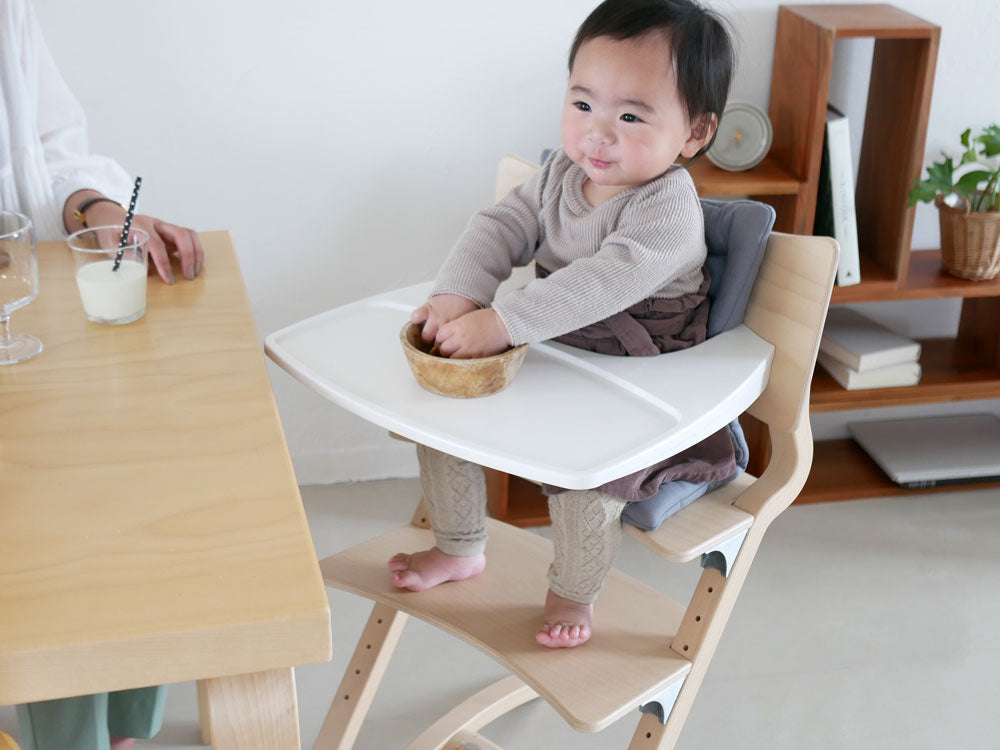 リエンダー製セーフティーバー、木と革素材