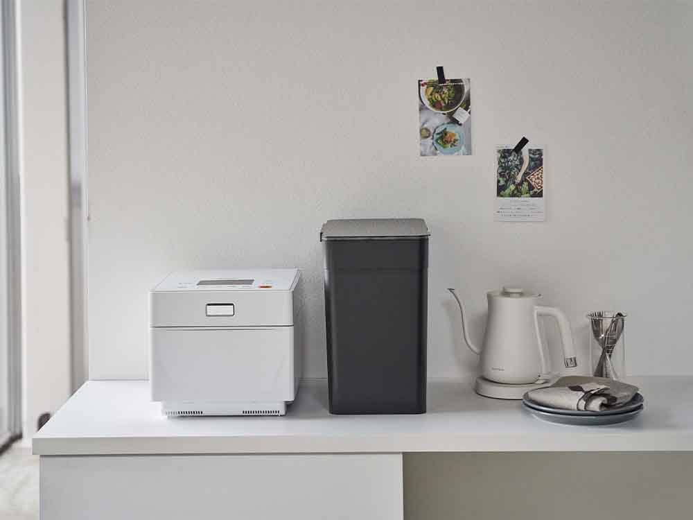 YAMAZAKIタワー密閉米びつと計量カップ