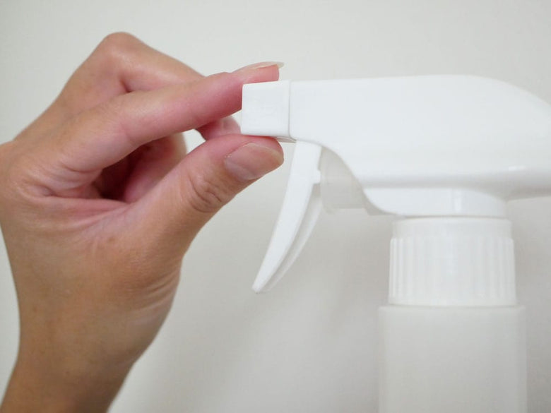 タワーのマグネット付き400mlスプレーボトル