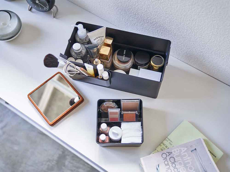 YAMAZAKI/tower製シルバーメイクボックス