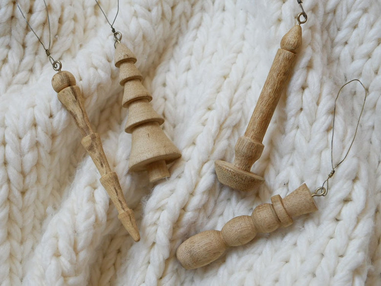 ツリーサンク、アイシクル、スノーマンの木製オーナメント