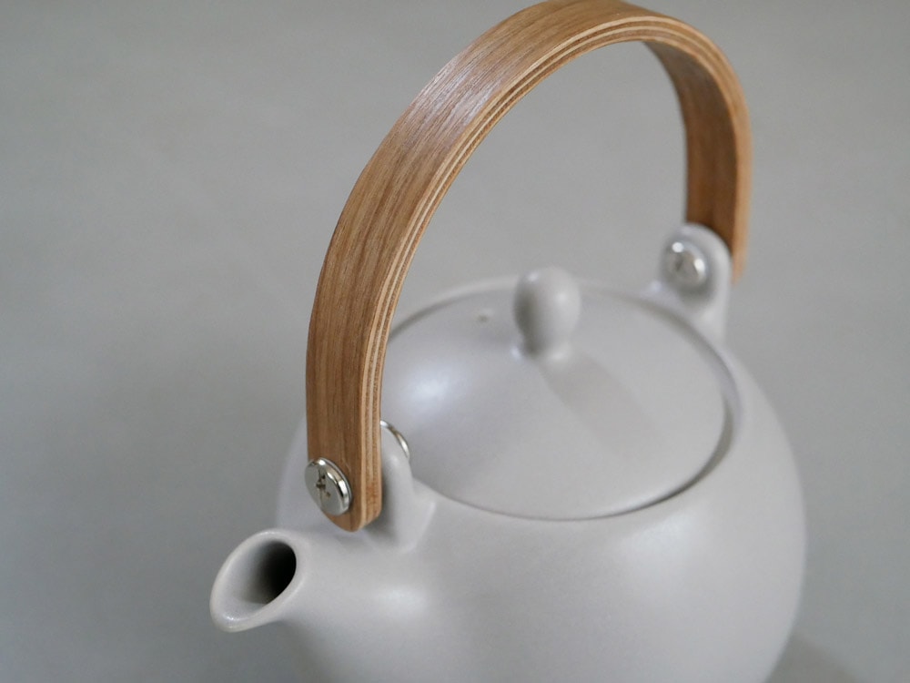 サリュー結YUI土瓶急須の白磁と木製持ち手