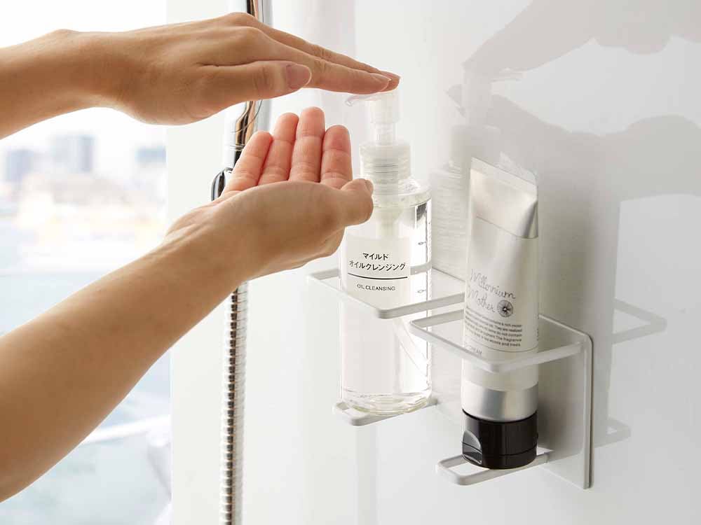 タワーのマグネットバスルームボトルホルダー