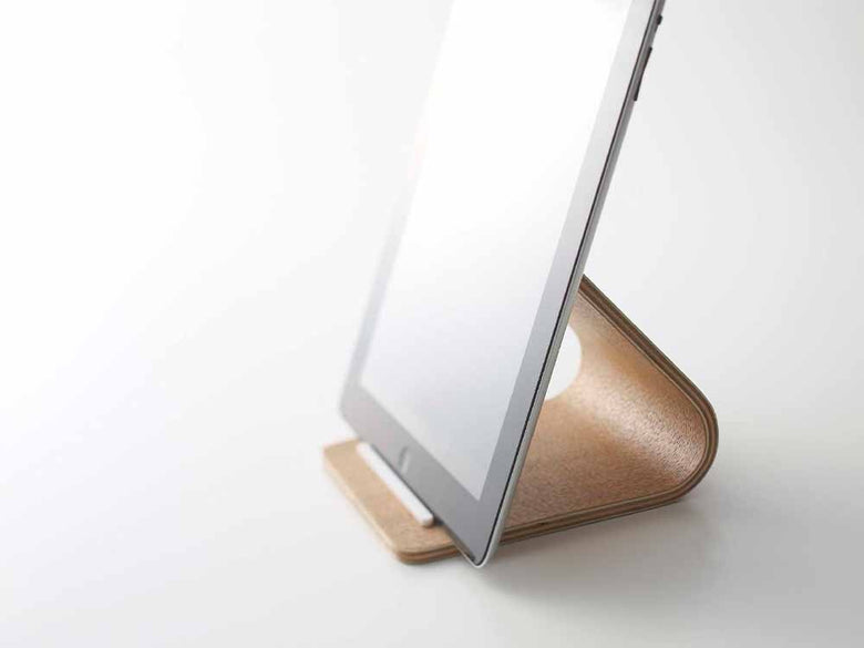 YAMAZAKI/RINの木製タブレットスタンド