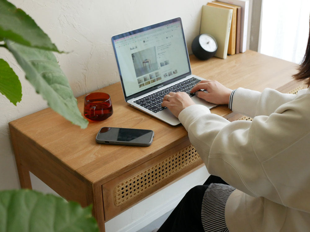 サンフラワーラタンのチーク無垢材コンソールデスク