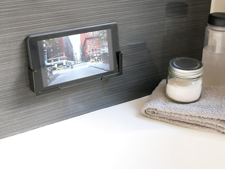YAMAZAKI/tower製マグネットバスルームタブレットホルダー