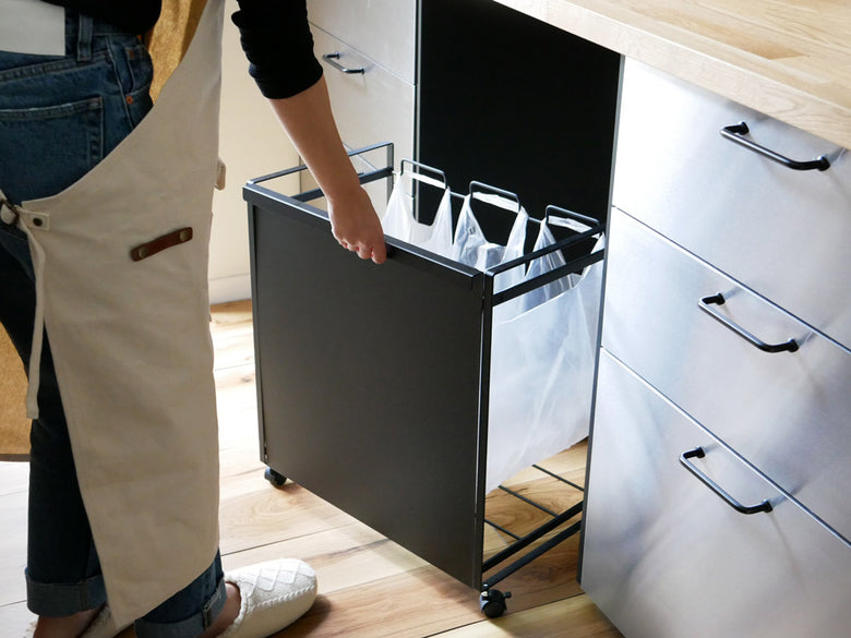 Yamazakiのtowerタワー目隠し3分別ダストワゴン