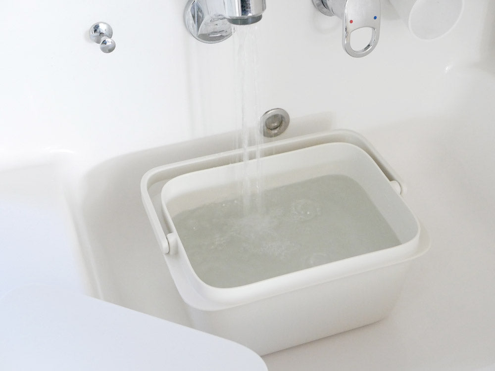 MARNA製5リットルポリプロピレンバケツ