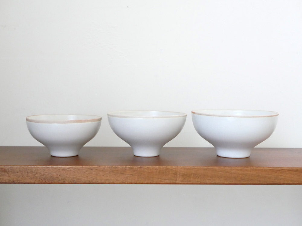 sarasa design×イブキクラフト製のシンプルな白色陶器ご飯茶碗