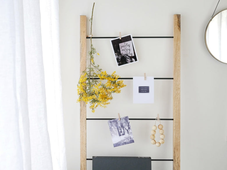 アイアンとマンゴーウッドのPOSH LIVINGラダーハンガー