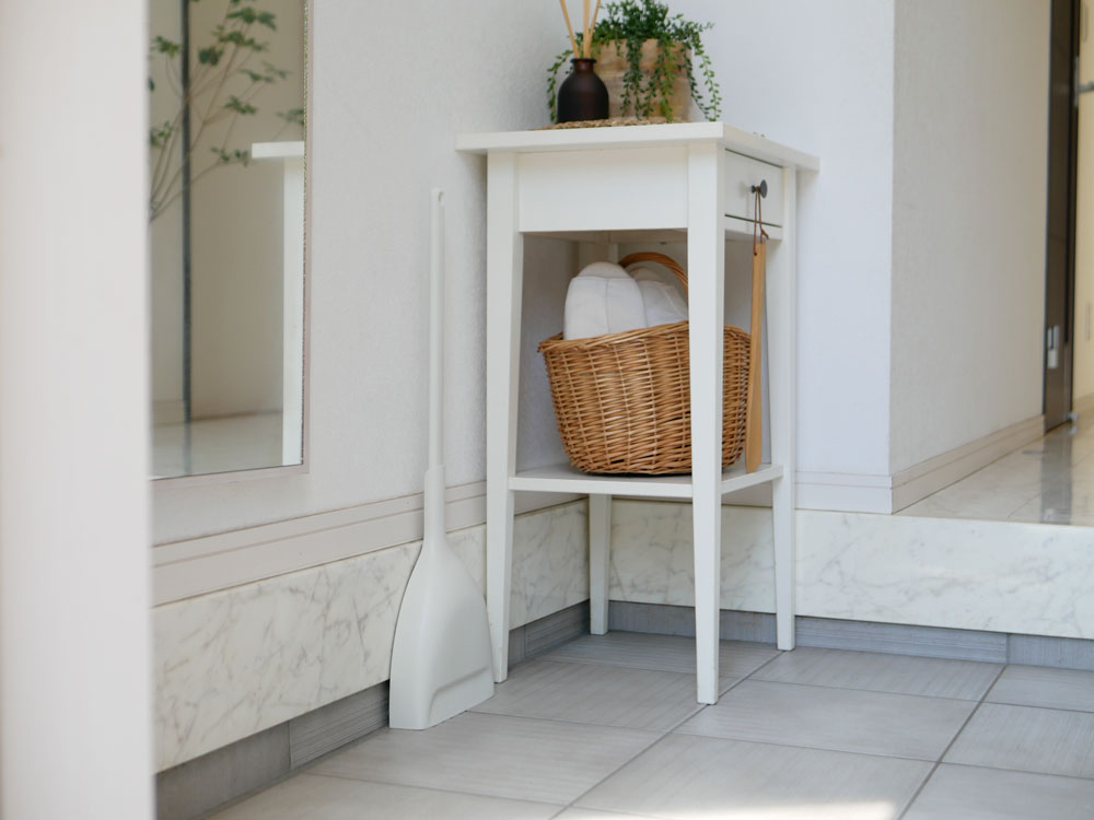 MARNAマーナのホウキとちりとりセット