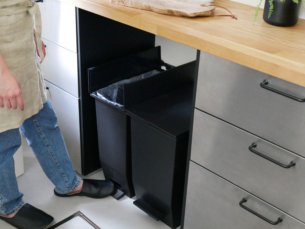 RISUのSOLOWペダルオープンツインゴミ箱