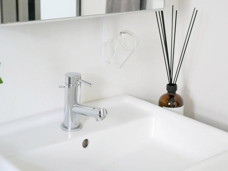 YAMAZAKI洗面戸棚下タンブラーホルダー