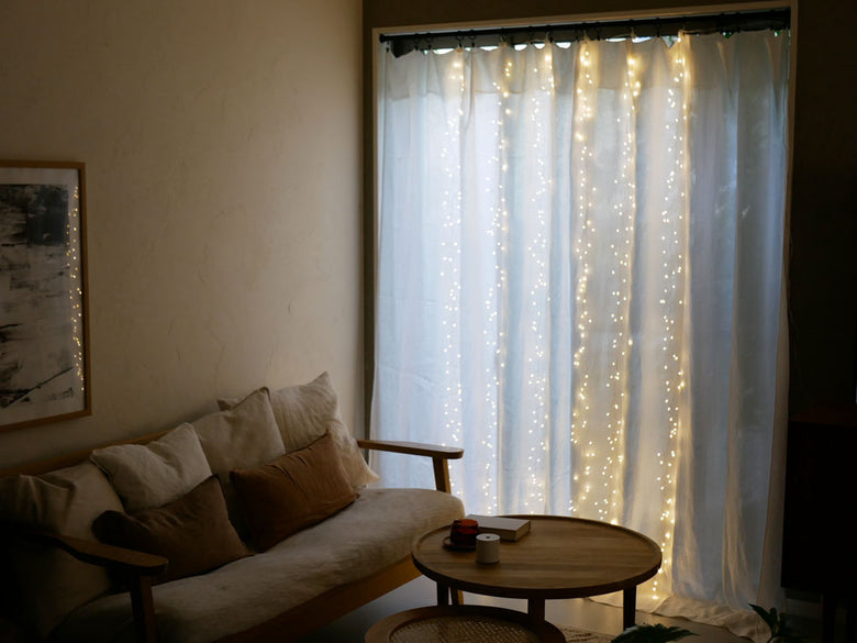 Horn Please MADEのLEDライトワイヤーデコレーションラインアップ。柔軟なワイヤーに多数のLEDライトが配置された装飾用商品。