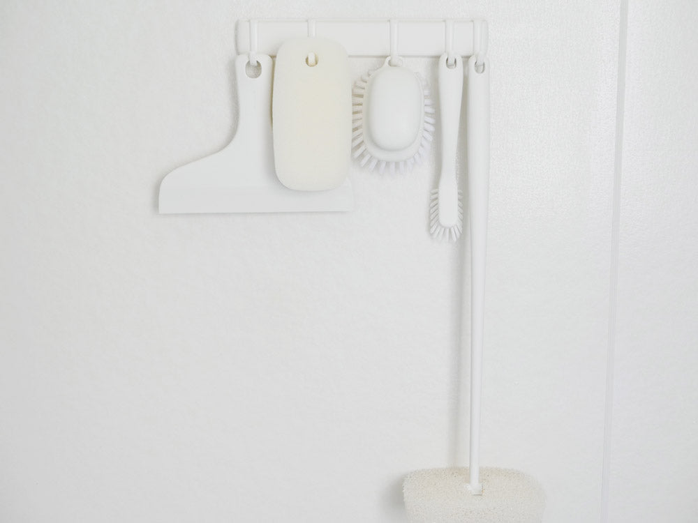 【マーナ】マグネットフック5連 - 洗面所用