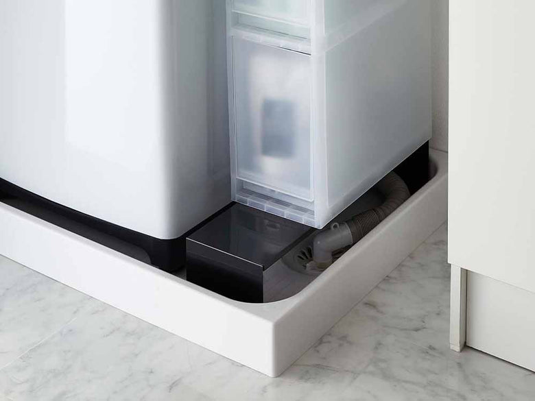 洗濯機排水口上のタワーラック