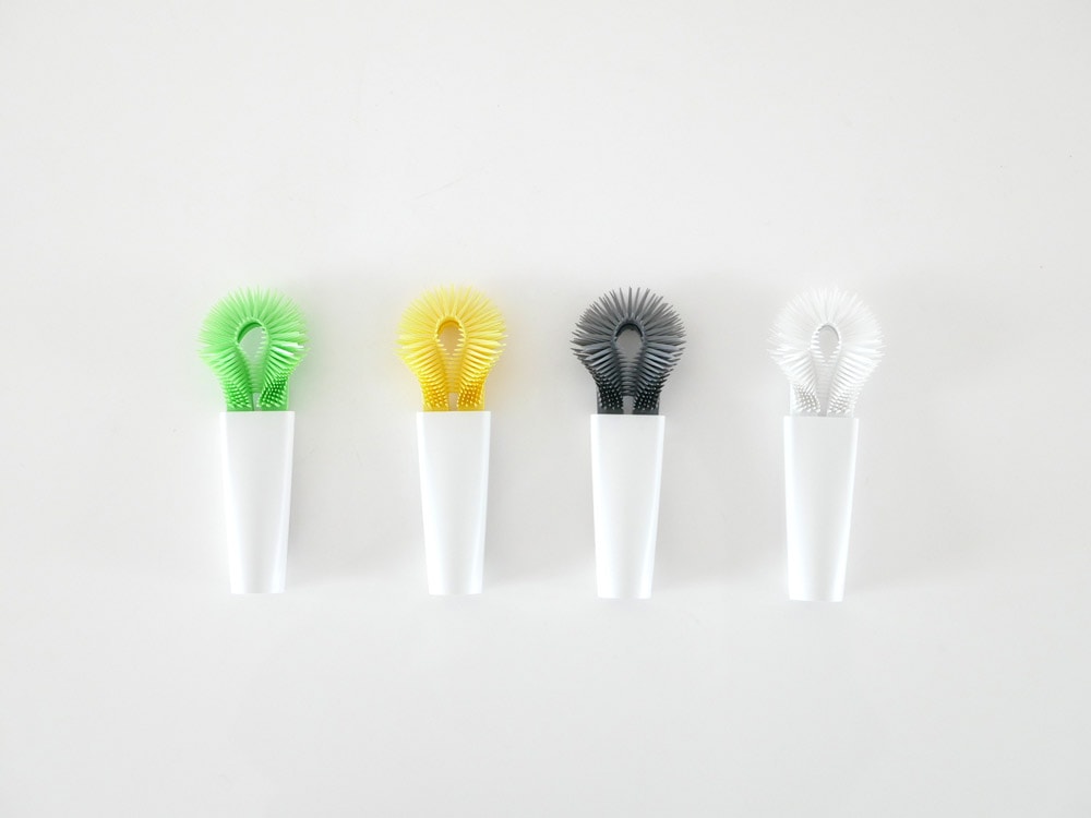 ティディ製プラチックキッチンブラシ