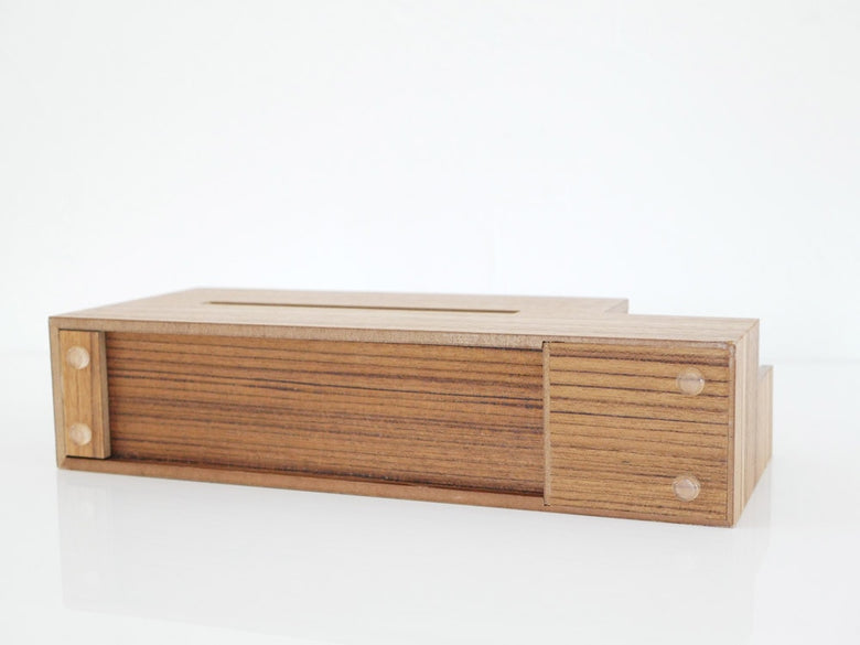 BRIDブリッド製の木製ウッドティッシュケース、突板とMDF材質で仕切り板が取り外せるデザイン