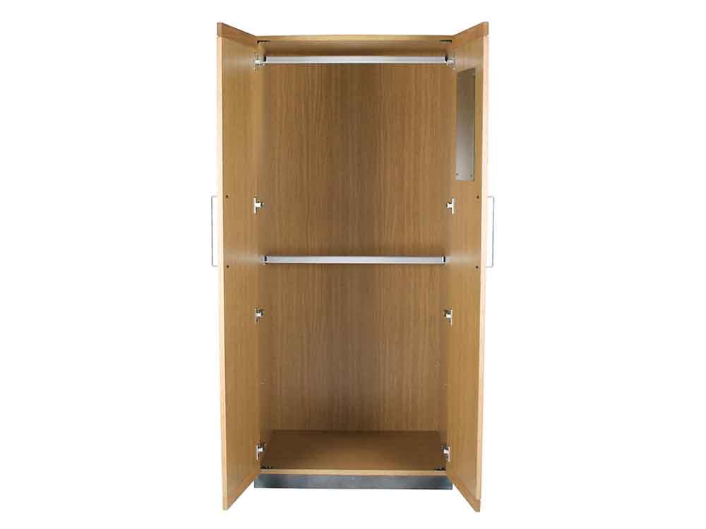 木製の2ドアワードローブ、取っ手付き