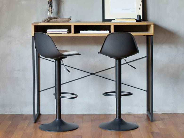 アデペシュ製黒とアイボリーの木製カウンターチェア