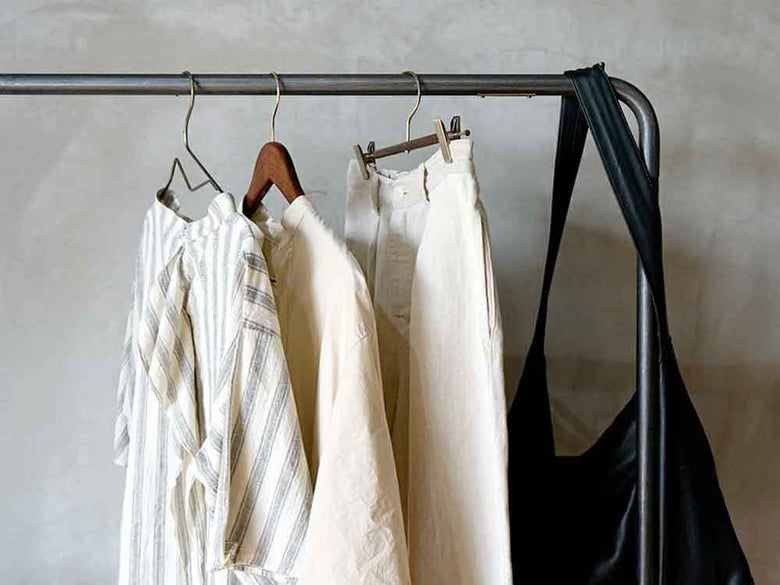 adepecheアデペシュの鉄製ハンギングスタンド