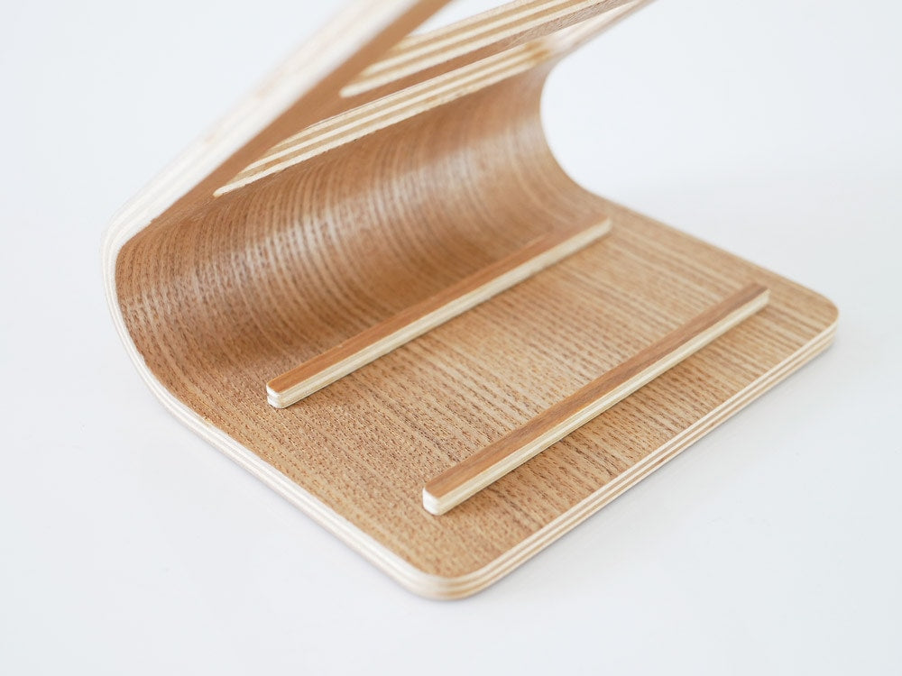 YAMAZAKI/RINの木製リモコンラック