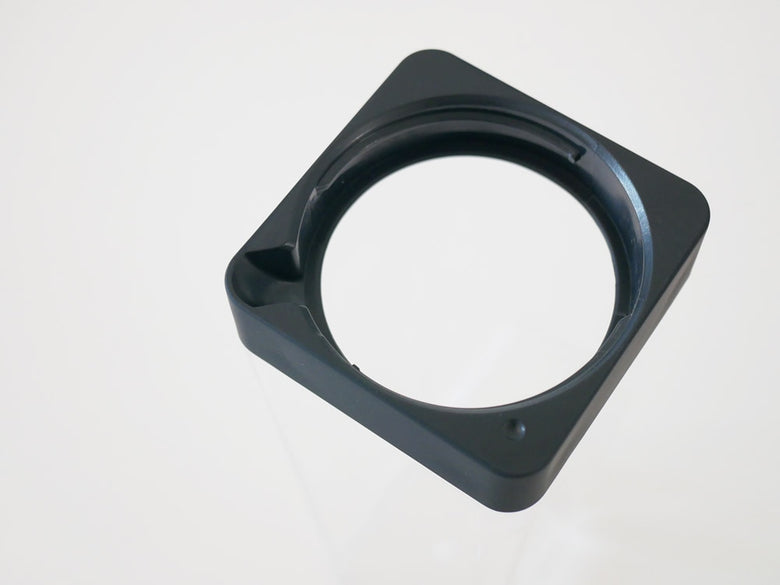 サラサデザインのシルバーウォータージャグ、水出しフィルター付きでプラスチックとカーボンファイバー製