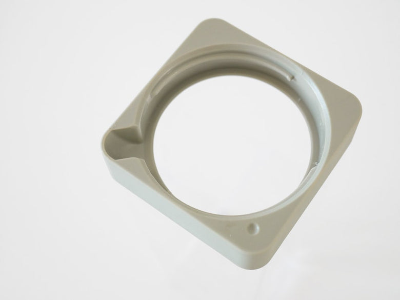 サラサデザイン製の透明な1.2リットルウォータージャグ、水出しフィルター付きプラスチック製