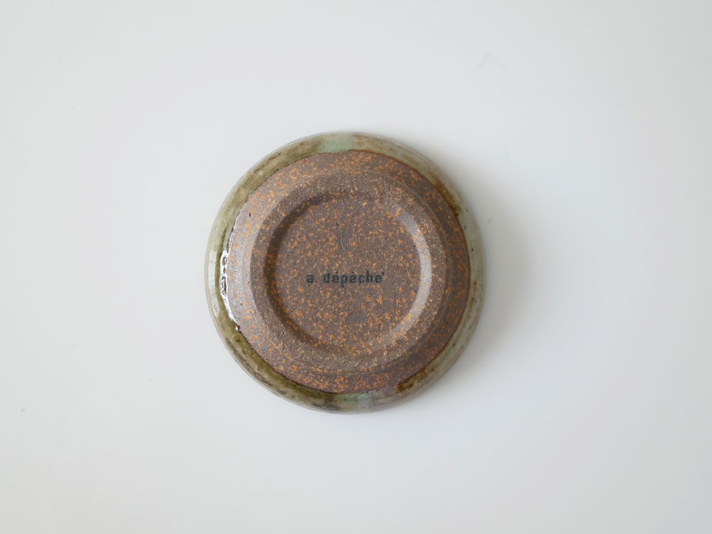 アデペシュOTOHAの手作り陶器豆皿