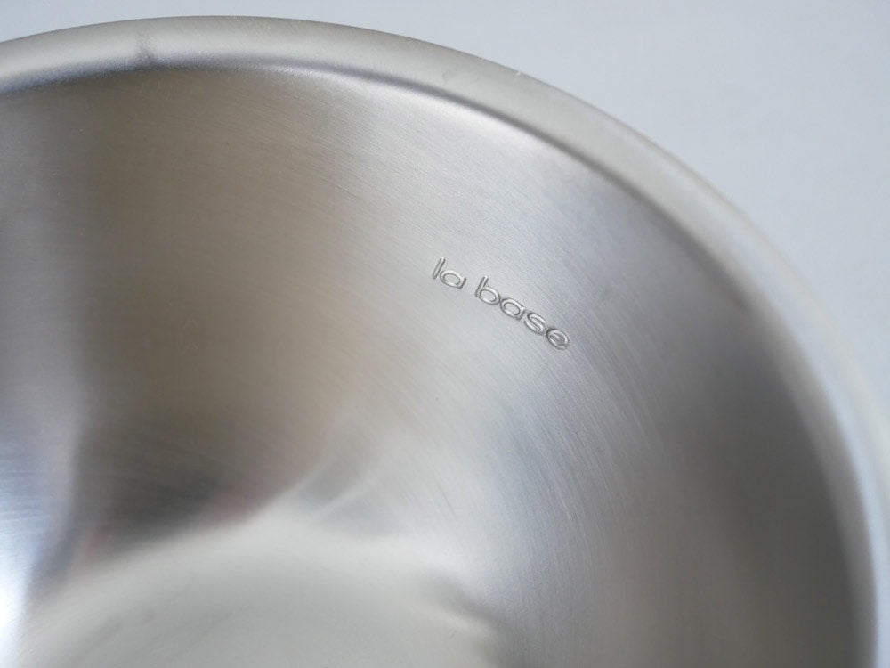 la baseの18-8ステンレス製ボウル、丸型ざる、ステンレスプレートのセット