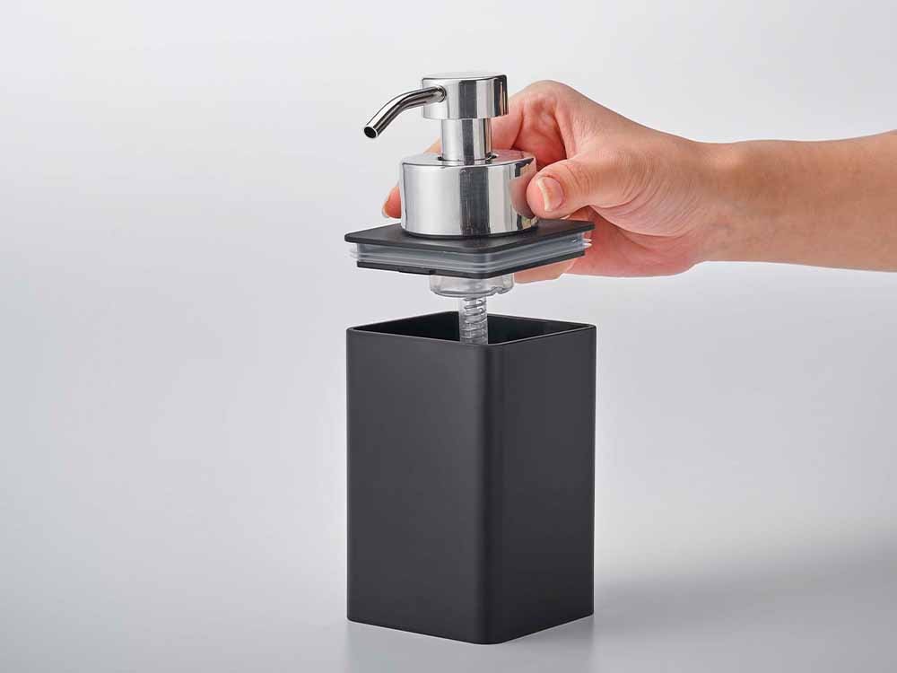YAMAZAKIタワーの詰め替え用ソープディスペンサー