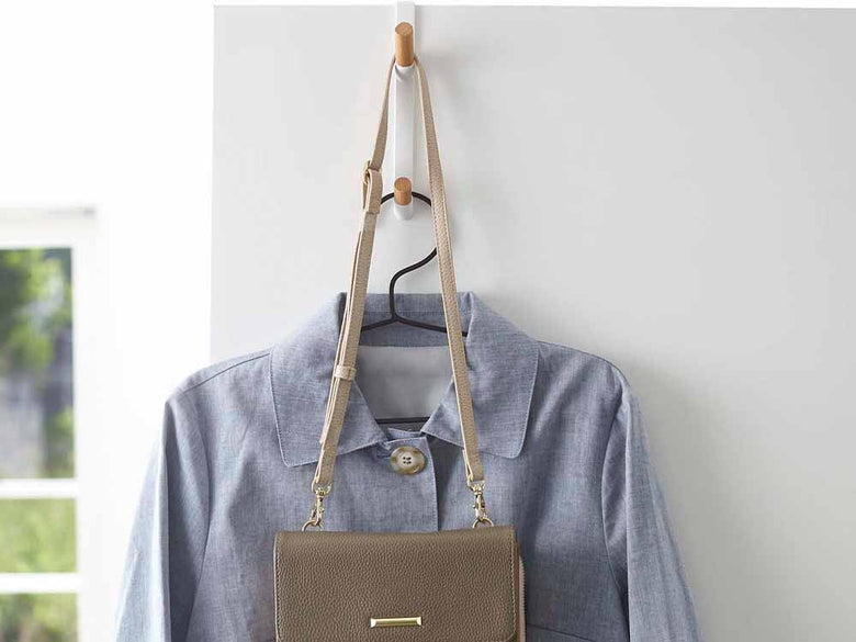 YAMAZAKIタワー製スチールと木のドアハンガー