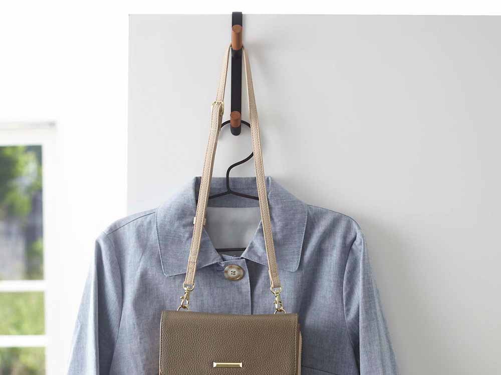 YAMAZAKIタワー製ドアハンガー、スチールと木製フック