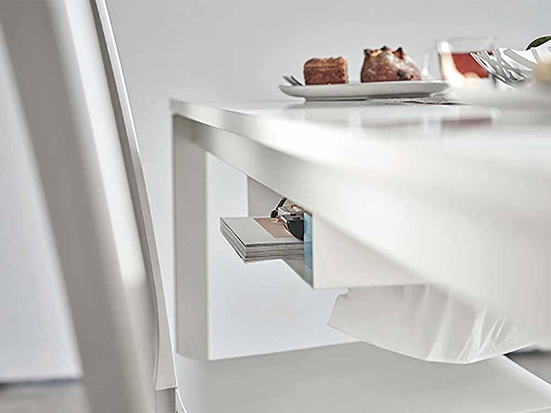 ヤマザキタワー製シルバーテーブル下収納ラック