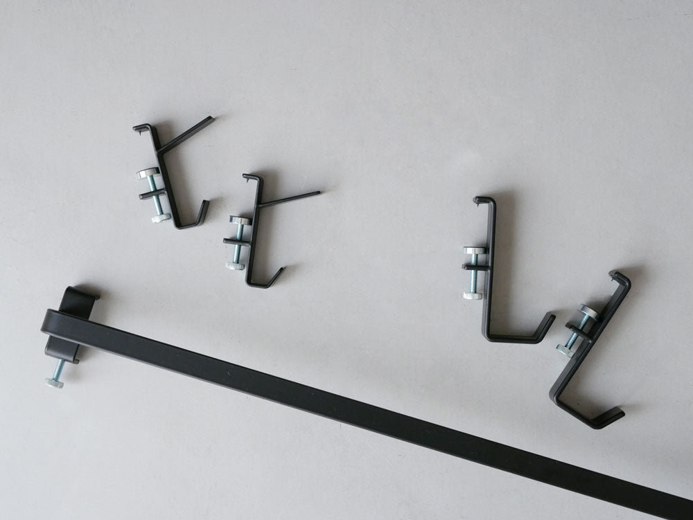 鋼製の室内物干しポールホルダー2個セット