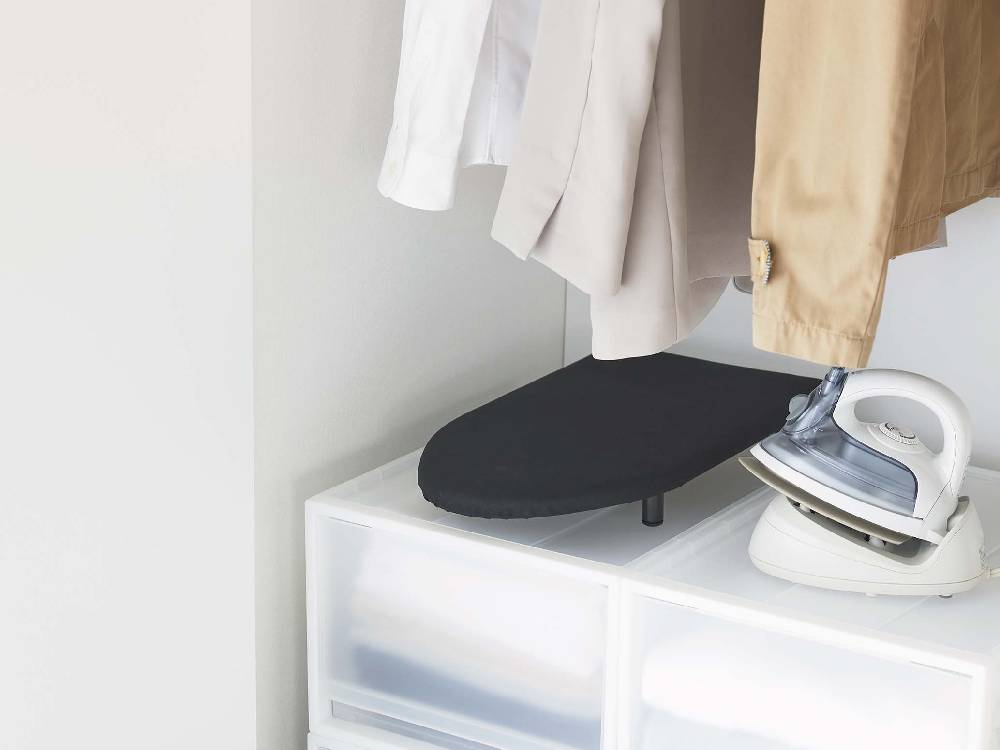 towerヤマザキ卓上脚付き舟型アイロン台