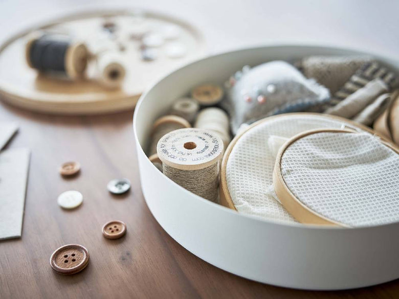 シルバー蓋付き収納ケースの蓋部分