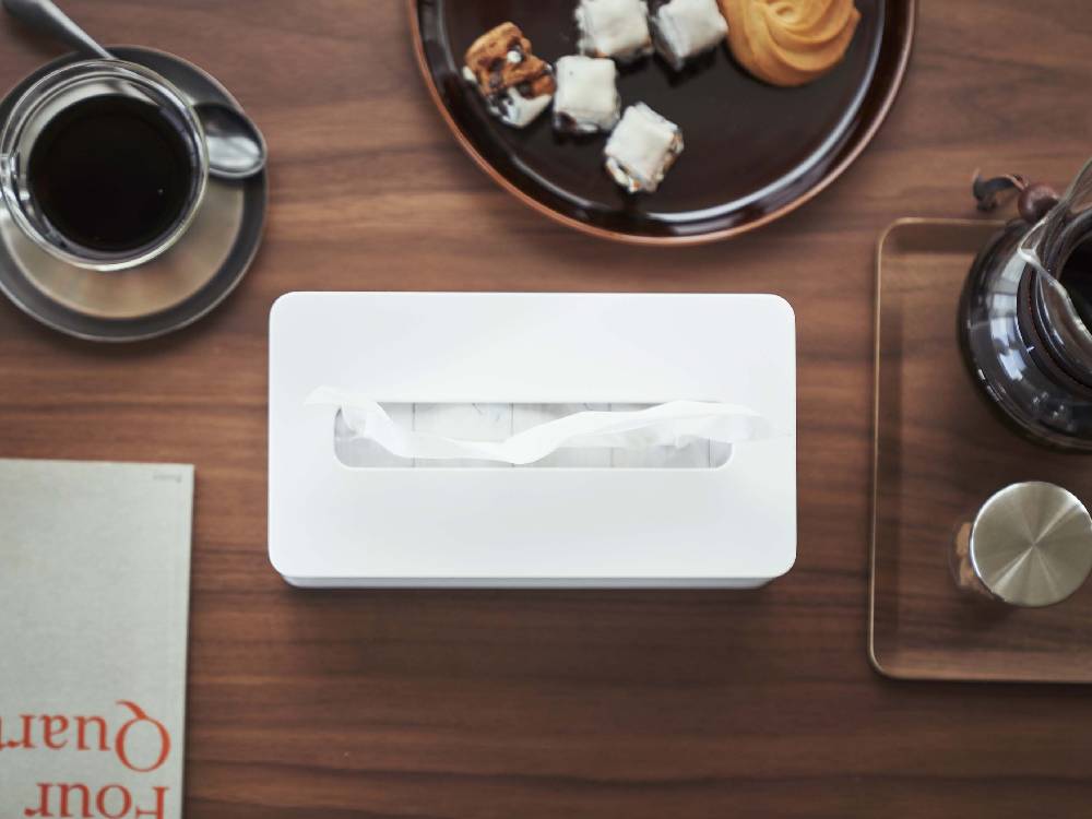 タワーのコンパクトティッシュケース