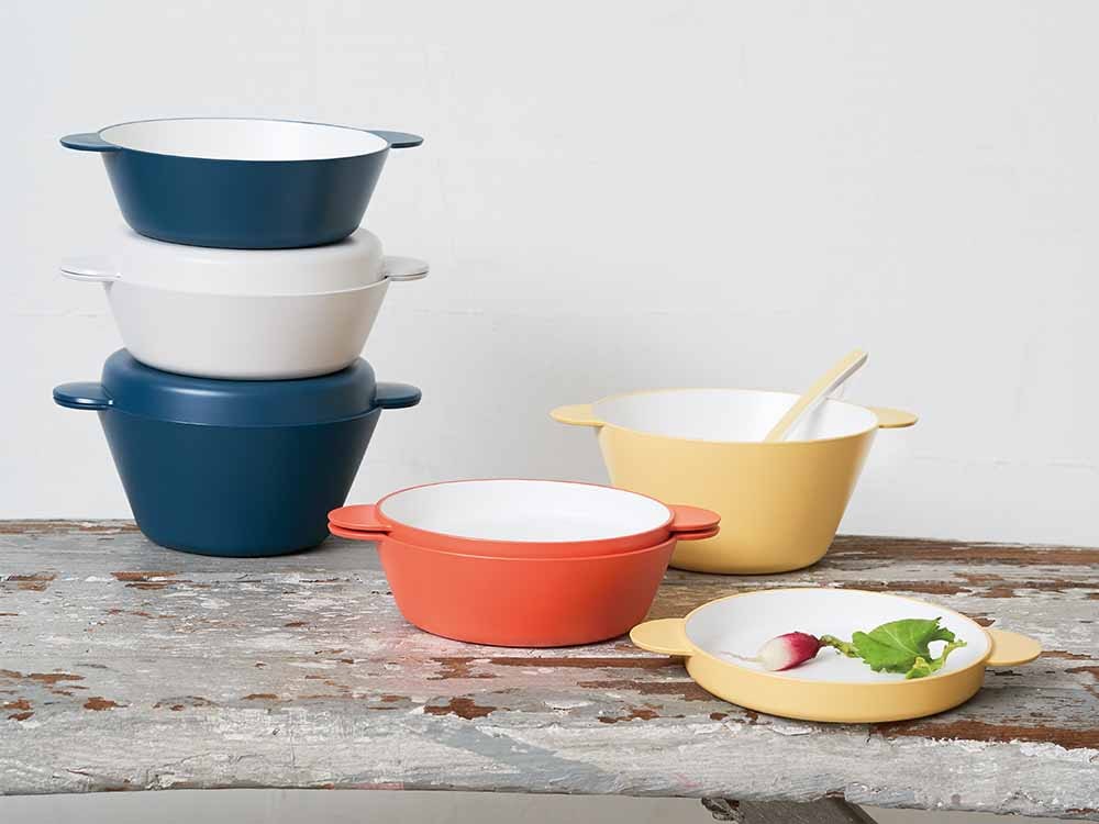 キッズ用ディッシュボウルセットと他の食器