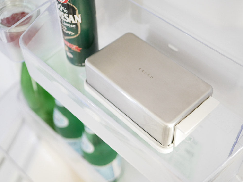 EAトCOのバターケース、ステンレスフタ付き
