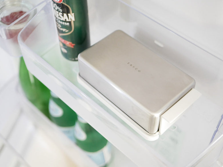 EAトCOのバターケース、ステンレスフタ付き